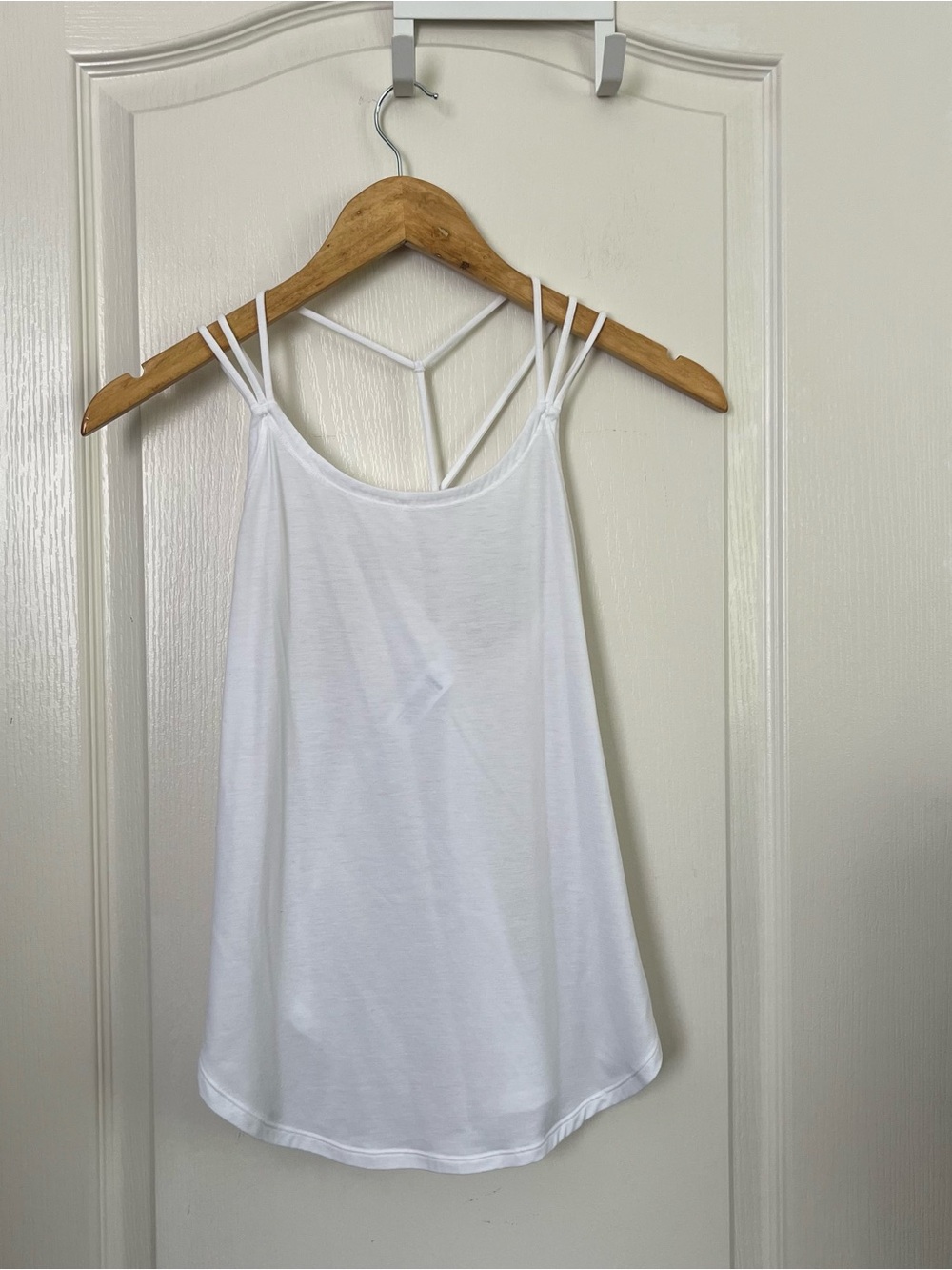 Iviva By Lululemon White Strappy Back Tank Top Girls 14